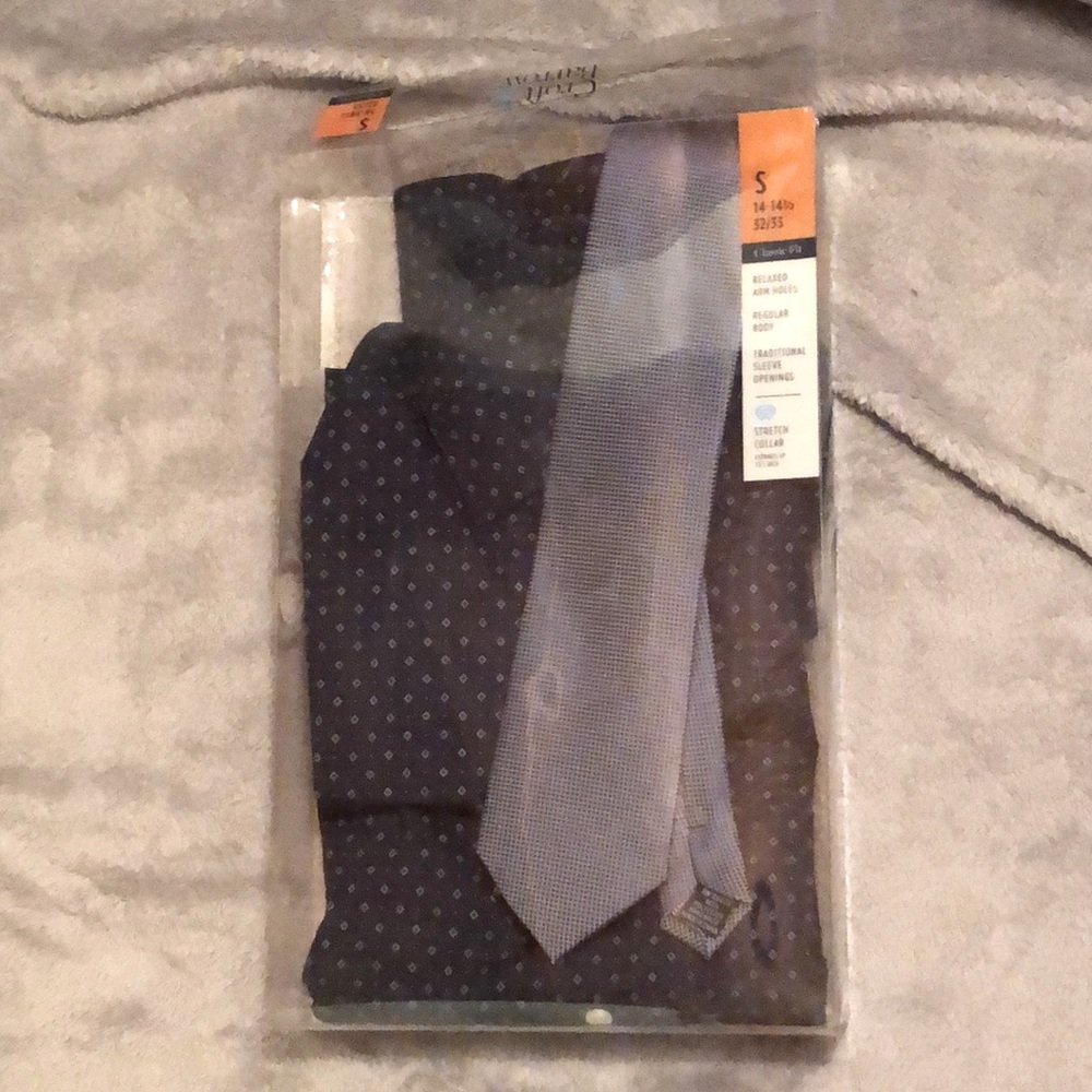 Croft and Barrow dress shirt. Size small. Dark with silver diamond patterns